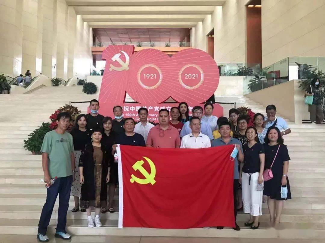 救援医学院学生